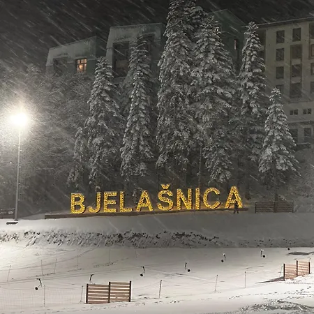 Mountain View - In Out - Apartment *