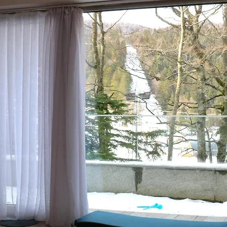 Apartman Mountain View - In Out -